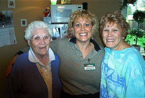 Gwen with mom and grandmother